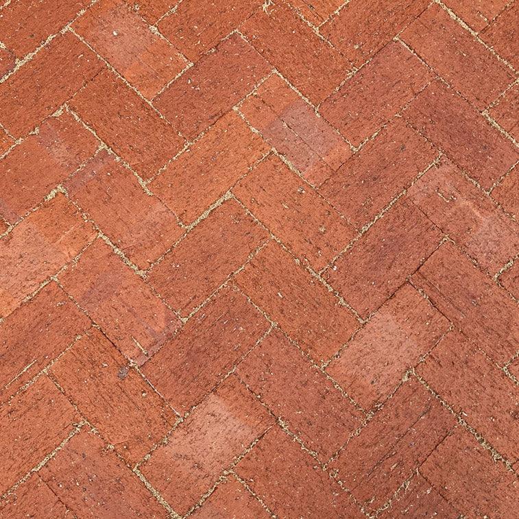 Machine made clay pavers are an excellent paving material suitable for a vast range of landscaping installations.